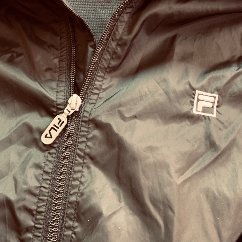*SOLD* FILA full zip down black jacket - Picture 2 of 5